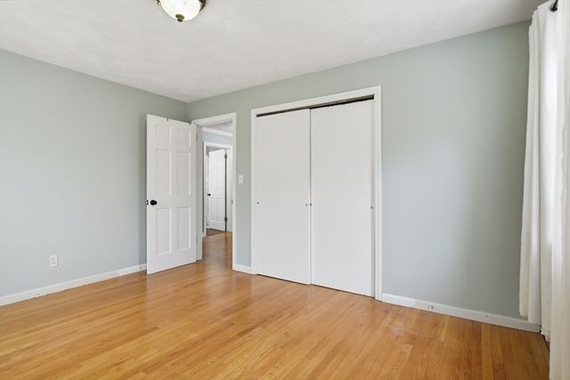 105 Mountain View St, South Hadley, MA 01075