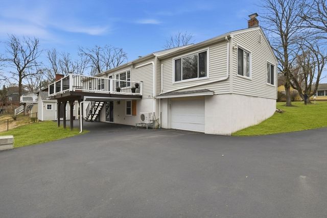 105 Mountain View St, South Hadley, MA 01075