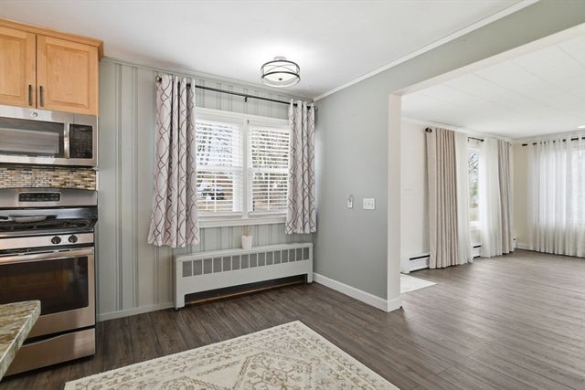 105 Mountain View St, South Hadley, MA 01075