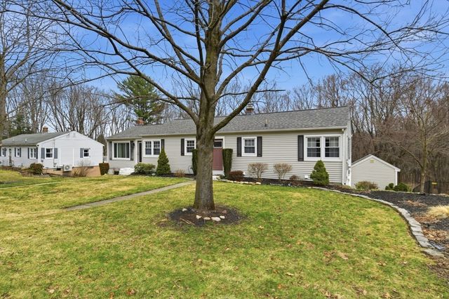 105 Mountain View St, South Hadley, MA 01075