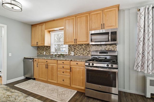 105 Mountain View St, South Hadley, MA 01075