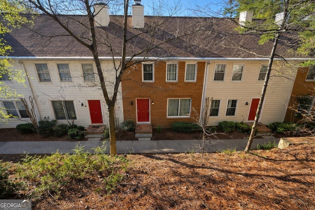 254 Chads Ford Way, Roswell, GA 30076