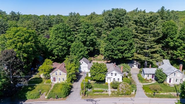 423 South St, Holliston, MA 01746