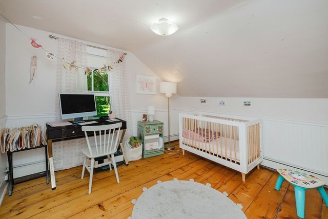 423 South St, Holliston, MA 01746
