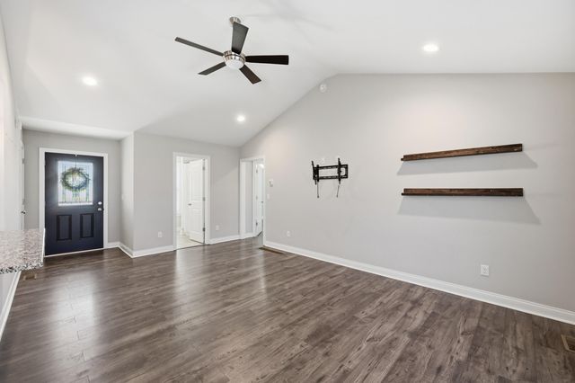 128 Elk Drive, Stamping Ground, KY 40379