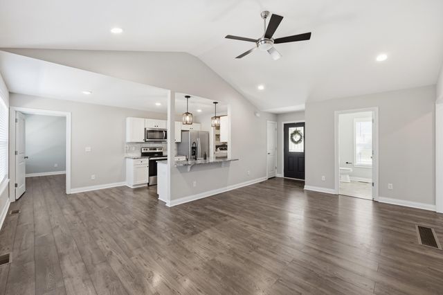 128 Elk Drive, Stamping Ground, KY 40379