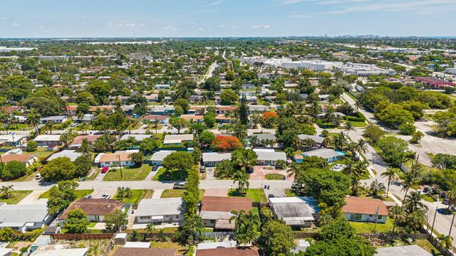1660 NE 31st Court, Pompano Beach, FL 33064