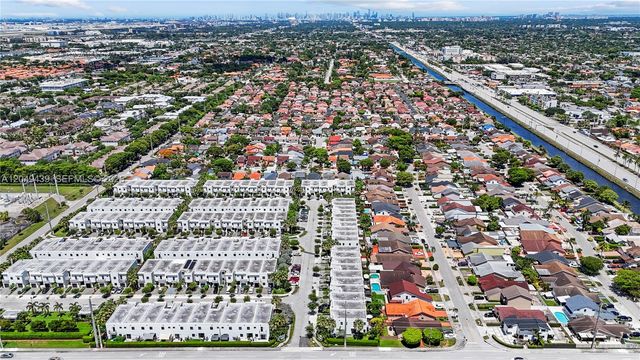 9174 SW 5th Ln, Miami, FL 33174