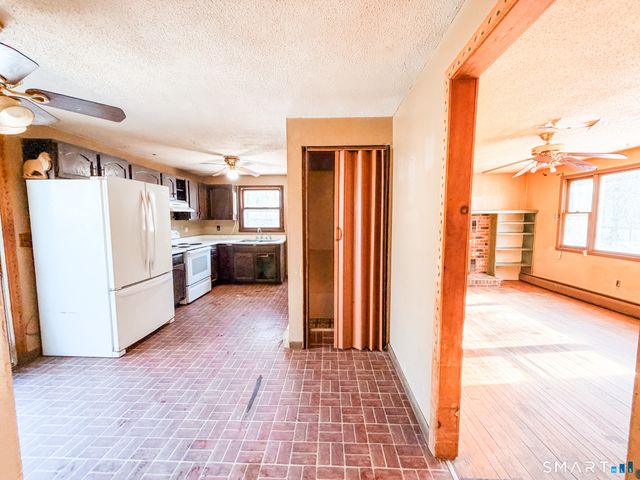 274 Colburn Road, Canterbury, CT 06331