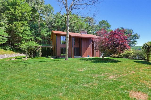 42 Jolicoeur Ave, Spencer, MA 01562