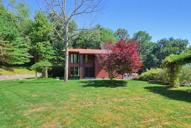 42 Jolicoeur Ave, Spencer, MA 01562