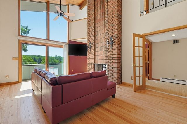 42 Jolicoeur Ave, Spencer, MA 01562