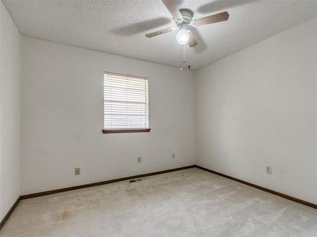 229 Chaucer Crescent Street, Midwest City, OK 73130