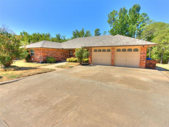 229 Chaucer Crescent Street, Midwest City, OK 73130