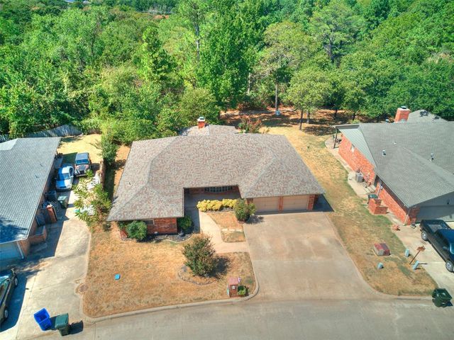 229 Chaucer Crescent Street, Midwest City, OK 73130