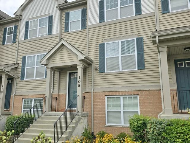 208 Wildflower Street, Des Plaines, IL 60016
