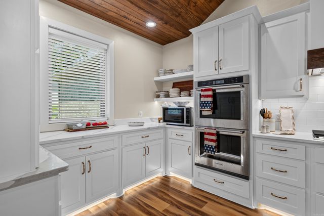 127 Rosecreek Court, Hot Springs, AR 71901