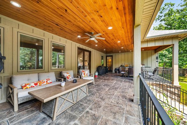 127 Rosecreek Court, Hot Springs, AR 71901