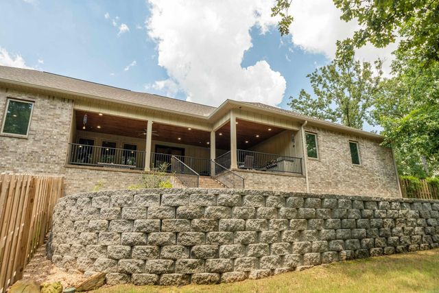 127 Rosecreek Court, Hot Springs, AR 71901