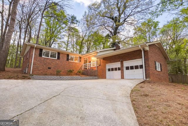 86 Pioneer Trail, Marietta, GA 30068