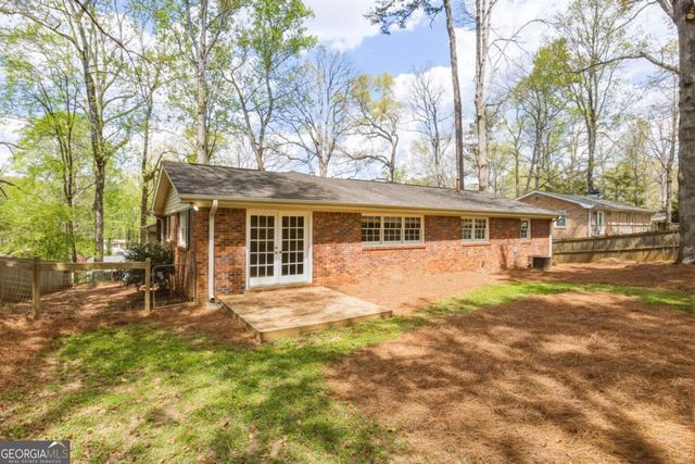 86 Pioneer Trail, Marietta, GA 30068