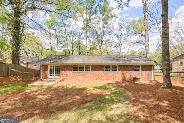 86 Pioneer Trail, Marietta, GA 30068