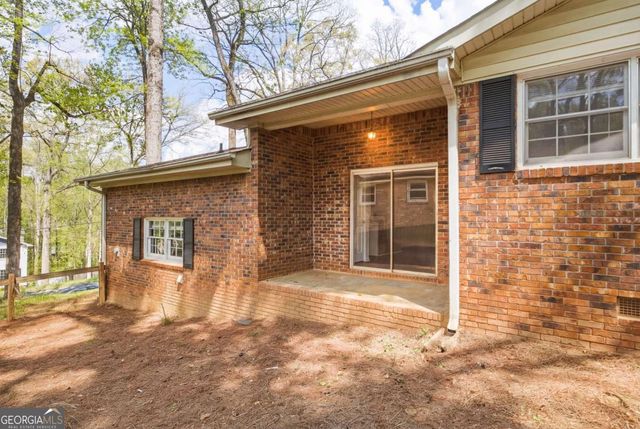 86 Pioneer Trail, Marietta, GA 30068