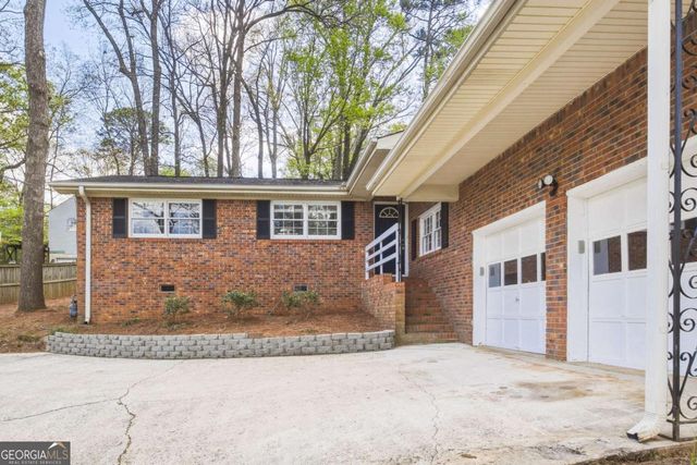 86 Pioneer Trail, Marietta, GA 30068