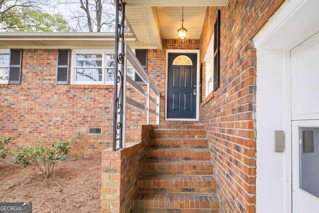 86 Pioneer Trail, Marietta, GA 30068
