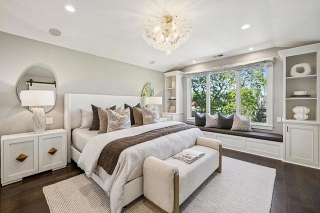 1030 Deanna Drive, Menlo Park, CA 94025