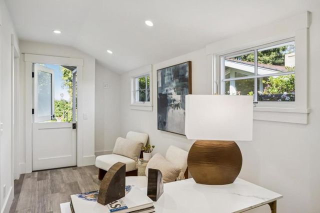 1030 Deanna Drive, Menlo Park, CA 94025