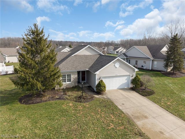 4261 Lake Harbour Way NW, Avon, OH 44011