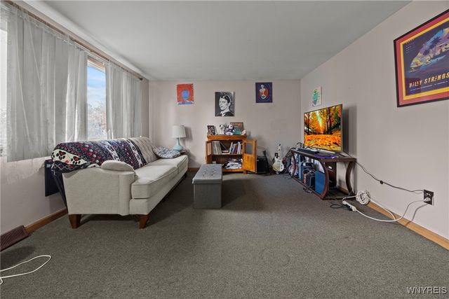 175 Argus Drive, Lancaster, NY 14043