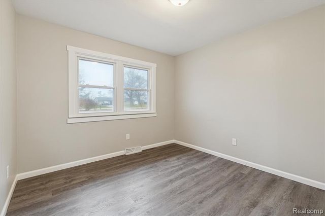 15635 Martinsville Road, Van Buren, MI 48111