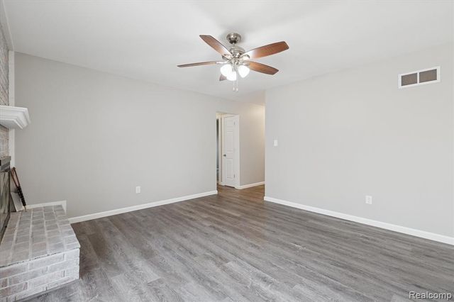 15635 Martinsville Road, Van Buren, MI 48111