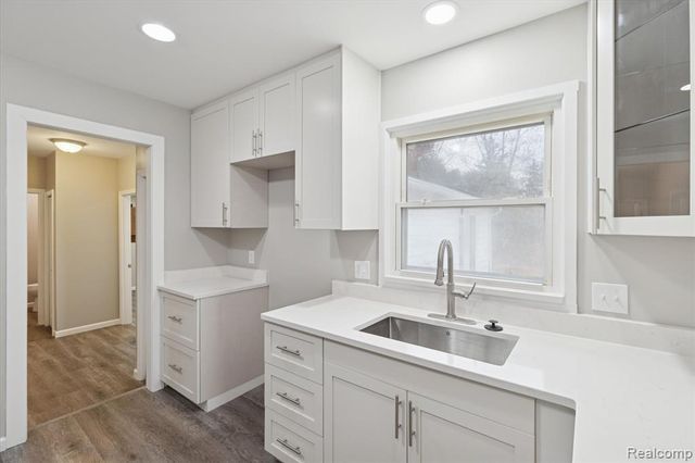 15635 Martinsville Road, Van Buren, MI 48111