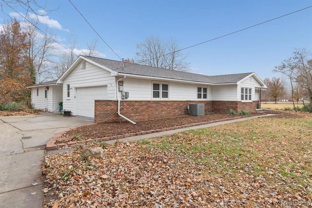 15635 Martinsville Road, Van Buren, MI 48111