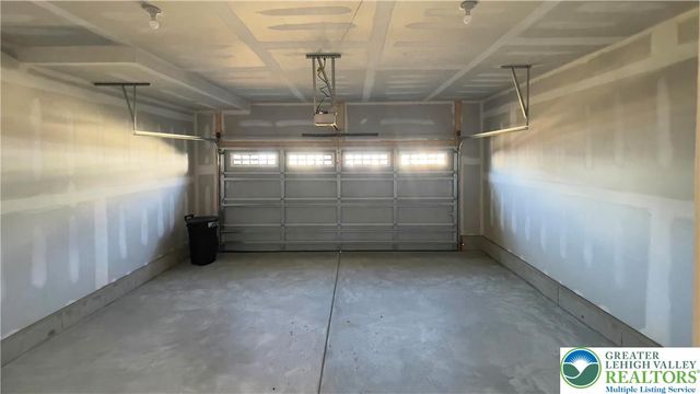 2719 Barnes Court, Allentown City, PA 18103