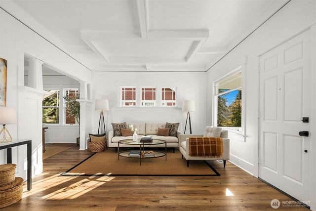 932 29th Avenue, Seattle, WA 98122