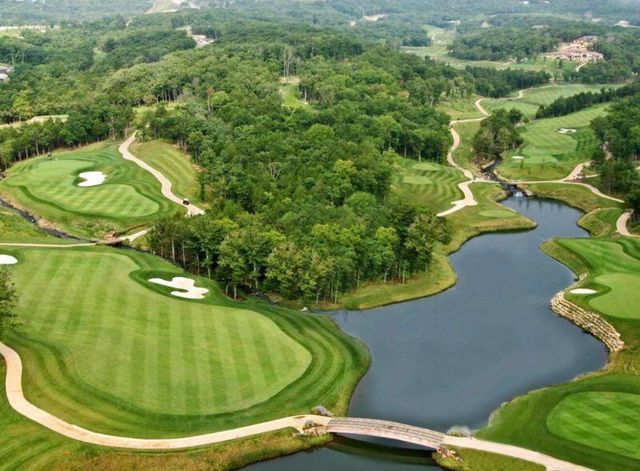 158 Shinnecock Hills Drive, Branson, MO 65616