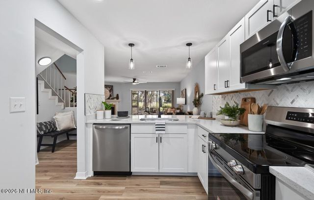 7701 BAYMEADOWS Circle W 1093, Jacksonville, FL 32256