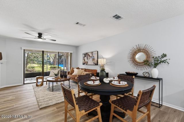 7701 BAYMEADOWS Circle W 1093, Jacksonville, FL 32256