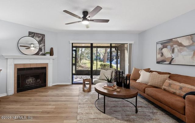 7701 BAYMEADOWS Circle W 1093, Jacksonville, FL 32256