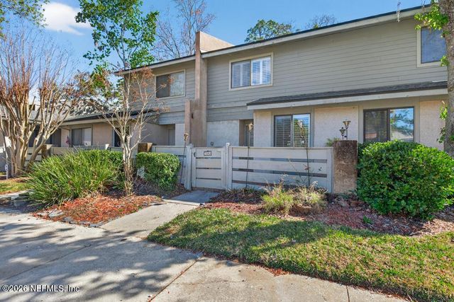 7701 BAYMEADOWS Circle W 1093, Jacksonville, FL 32256