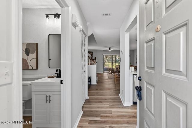 7701 BAYMEADOWS Circle W 1093, Jacksonville, FL 32256