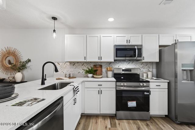 7701 BAYMEADOWS Circle W 1093, Jacksonville, FL 32256