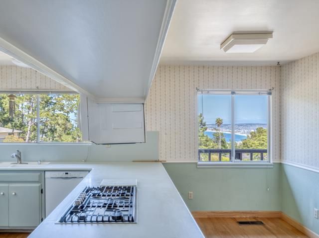15 Pinehill Way, Monterey, CA 93940