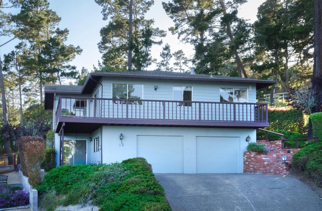 15 Pinehill Way, Monterey, CA 93940