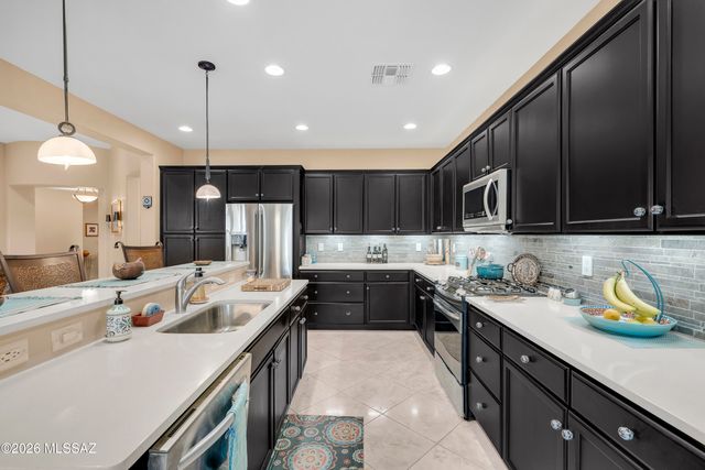 2639 E Sawyer Road, Green Valley, AZ 85614