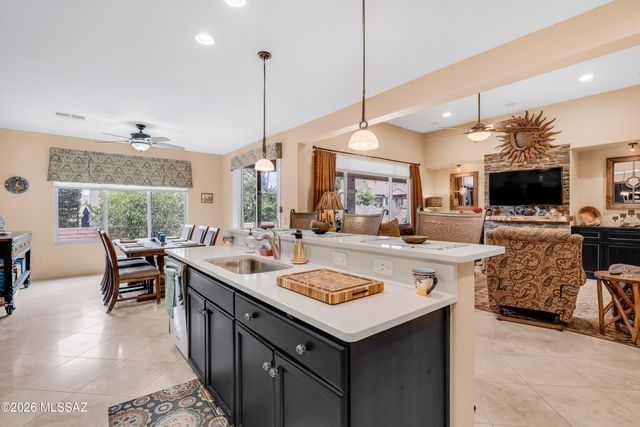 2639 E Sawyer Road, Green Valley, AZ 85614